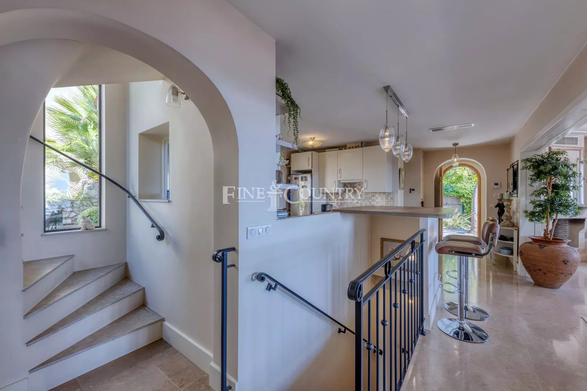 Photo of Villa For sale in Le Cannet Village with Panoramic Sea Views