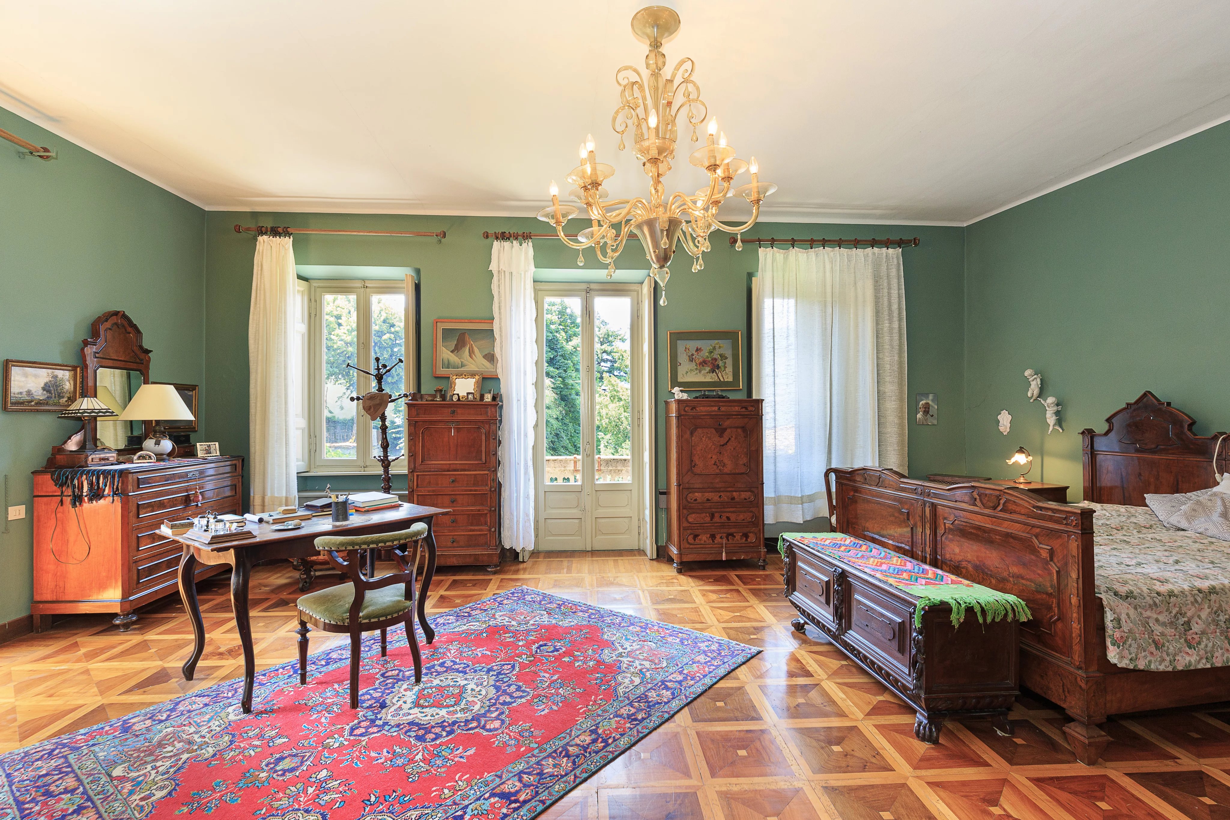 Villa D'Epoca with 7500 park - picture 37 title=