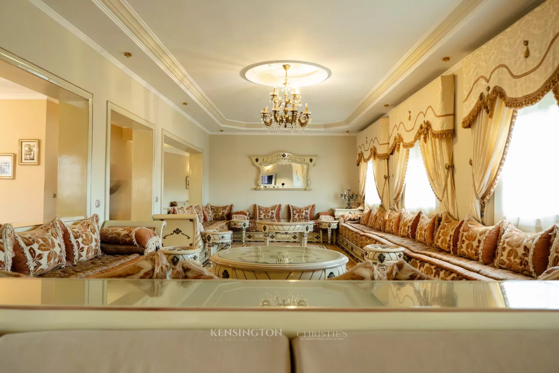 5 Bedroom Villa/Townhouse's Image 16