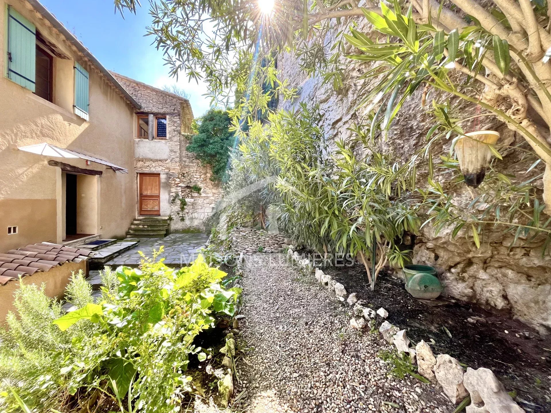 Agence immobilière de Maisons Lumières