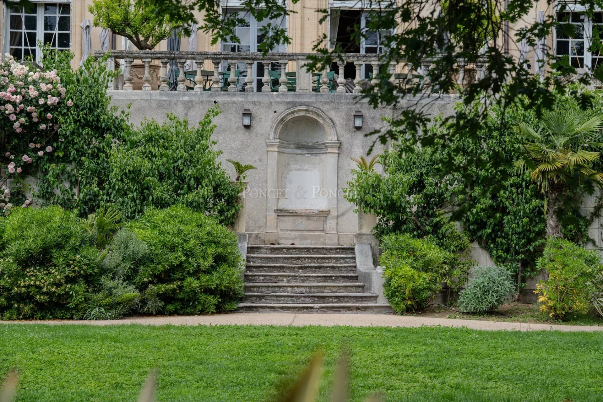 22 Bedroom Chateau's Image 6
