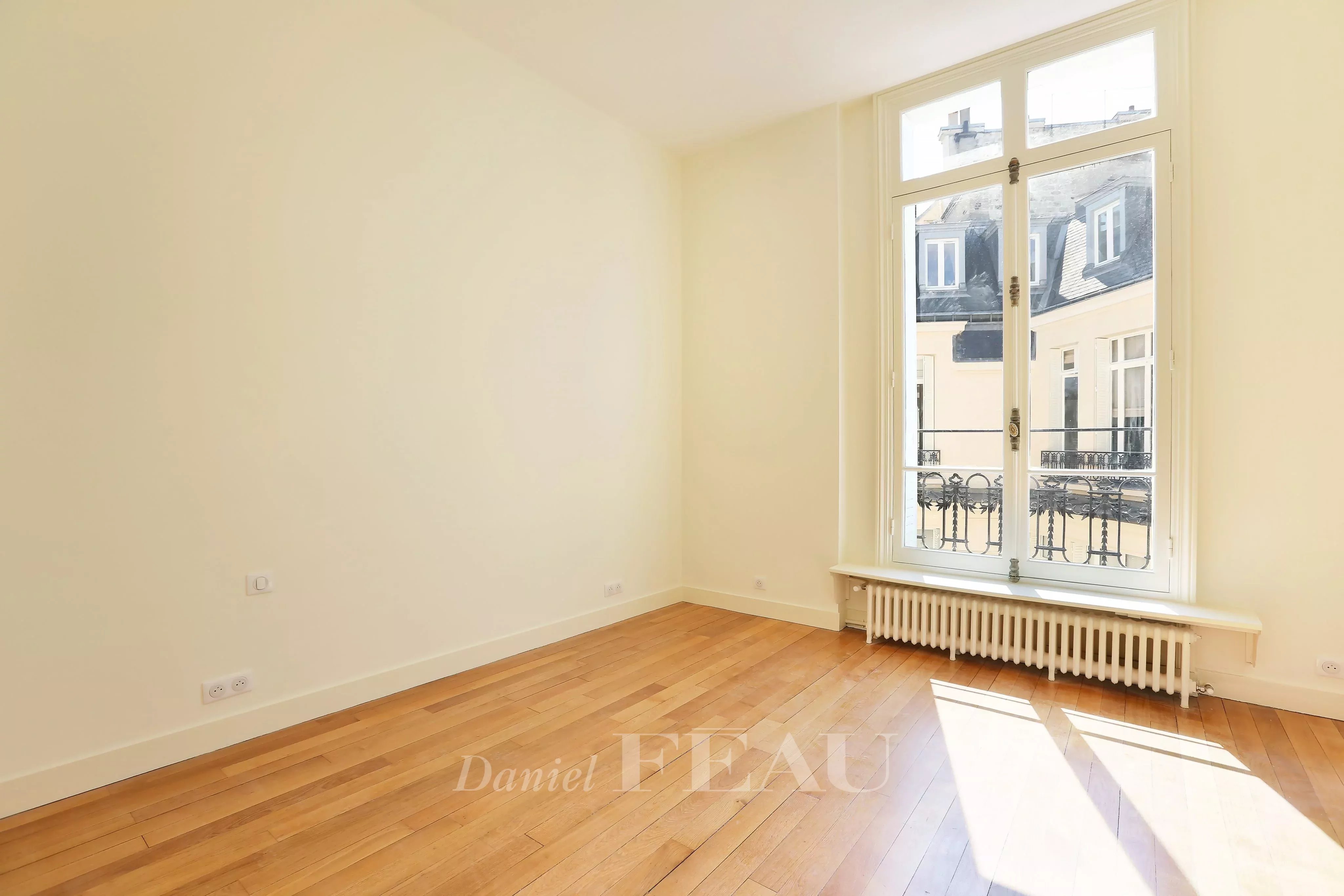 Location Appartement Paris 8ème