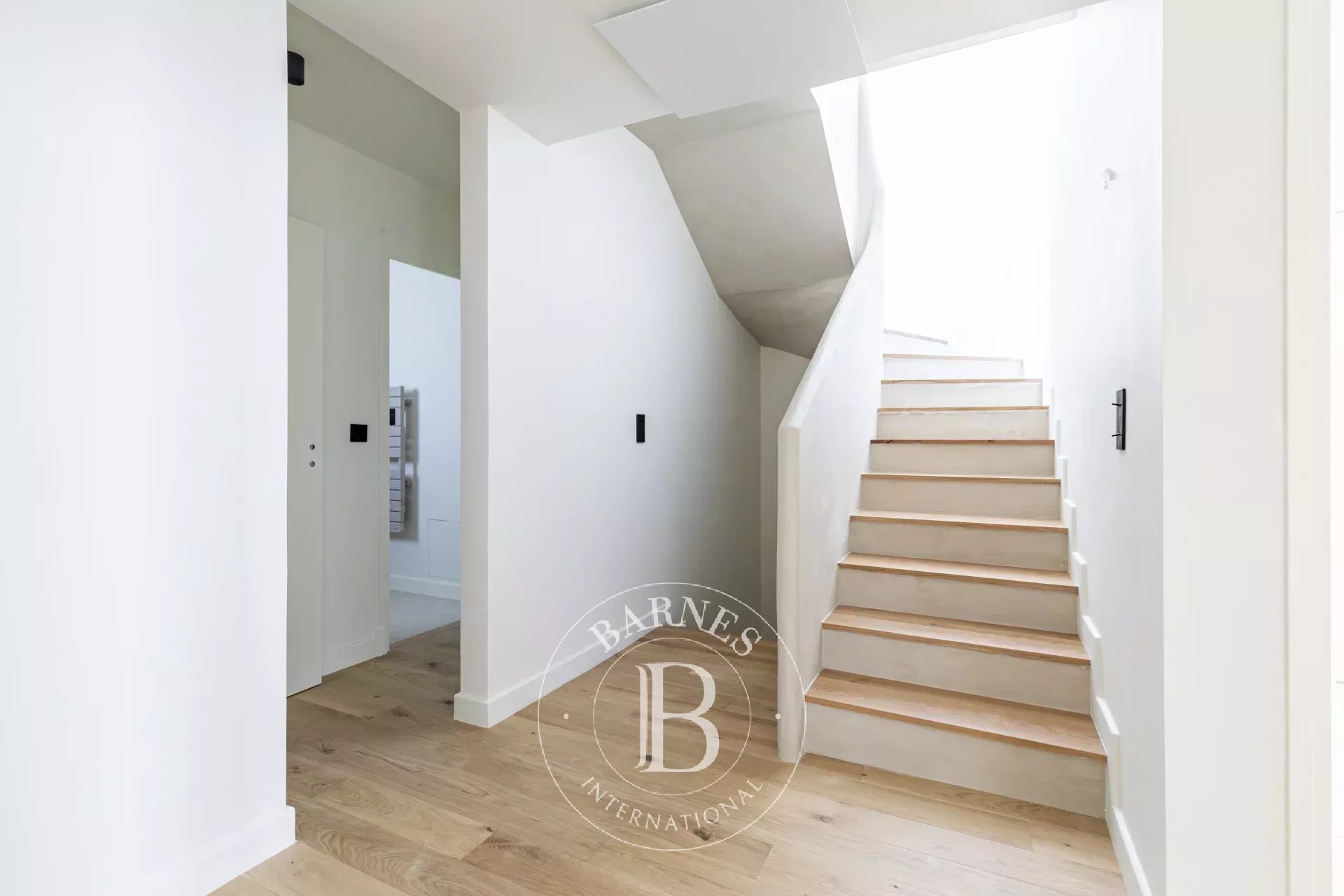 Paris  - House 4 Bedrooms - picture 7