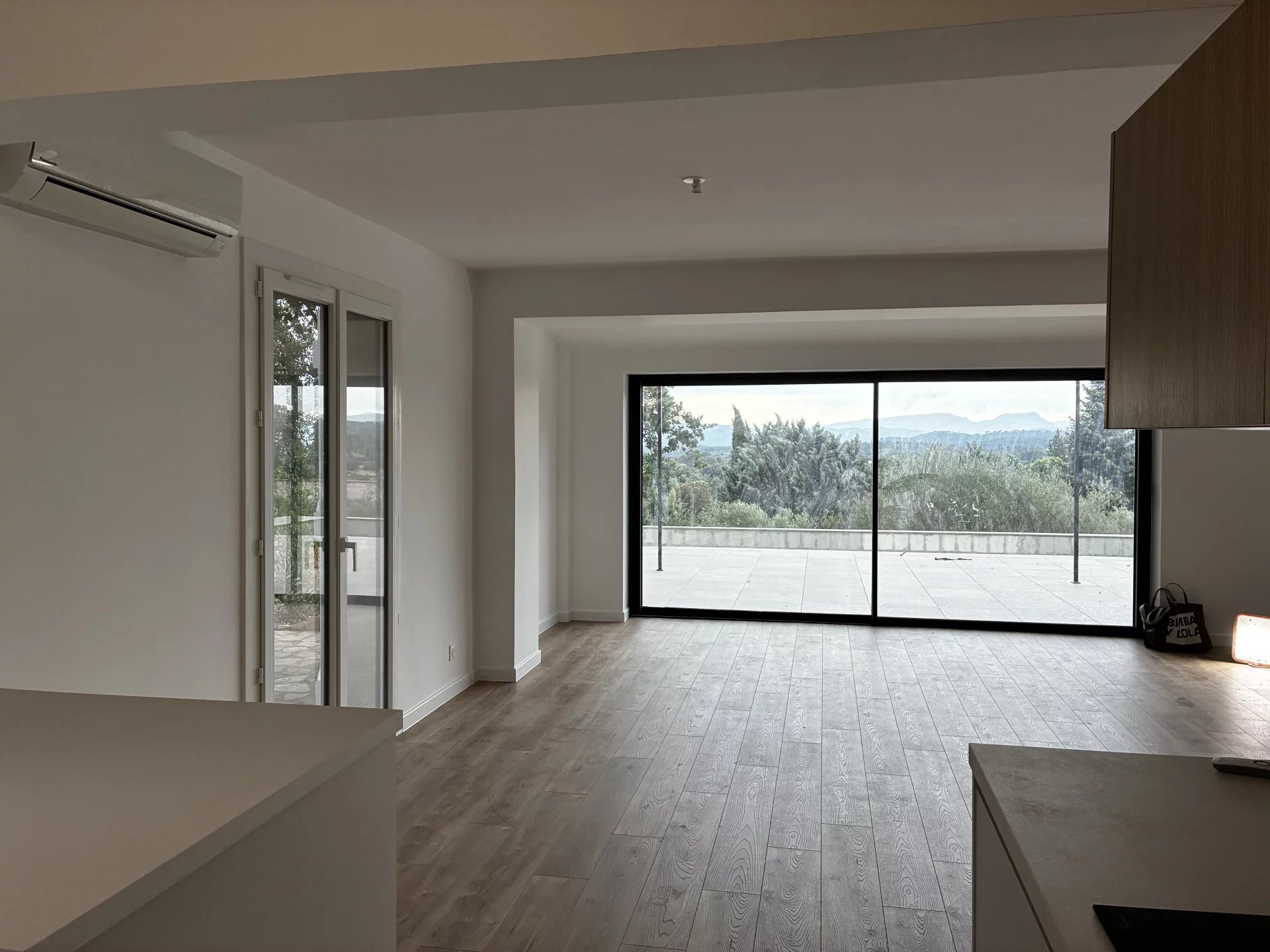 Wonderful property 3 beds pool views COTIGNAC