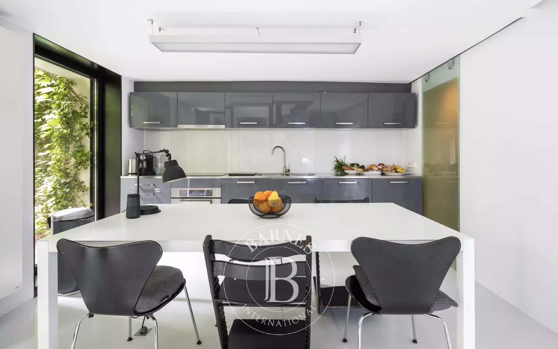 Daire Paris 18ème - picture 8