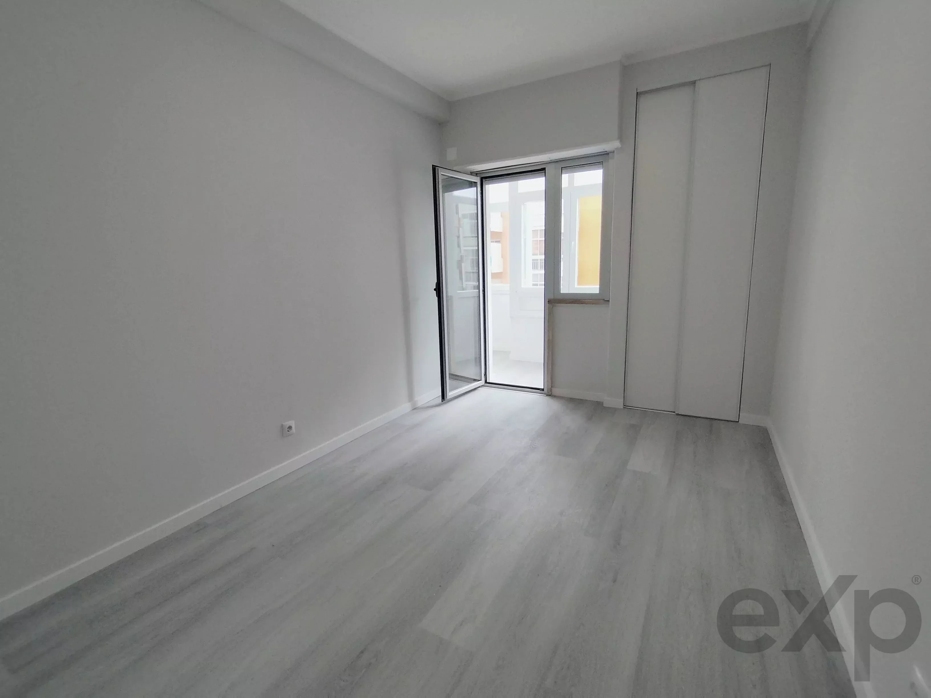 Central 2-Bedroom Apartment in Oeiras: Comfort, Elevator and Premium Location 86191632 image 12