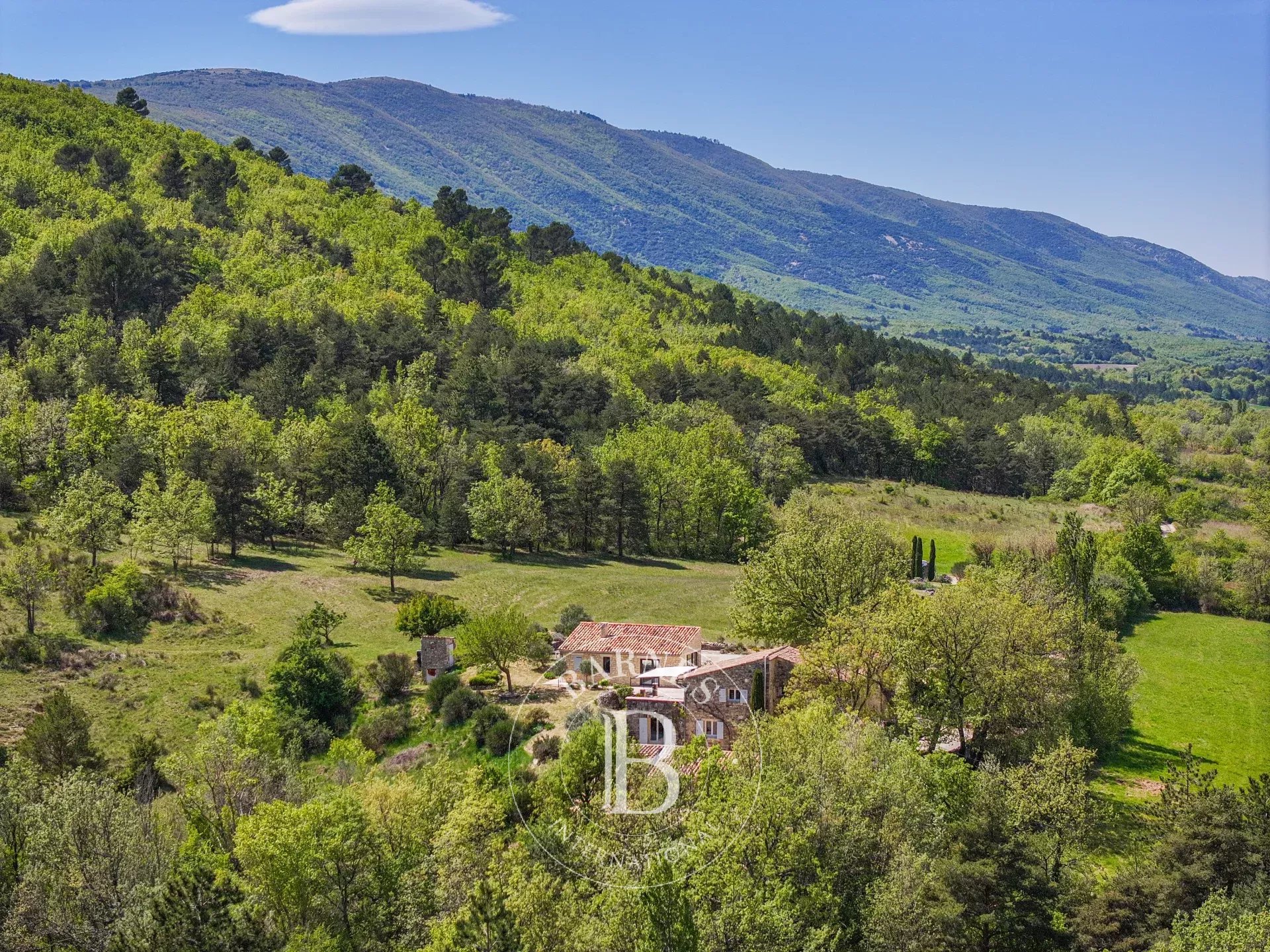 Çiftlik Céreste-en-Luberon - picture 28