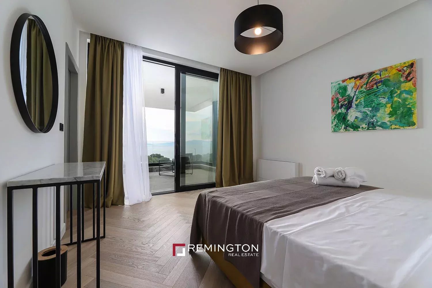 4 Bedroom Villa/Townhouse's Image 5