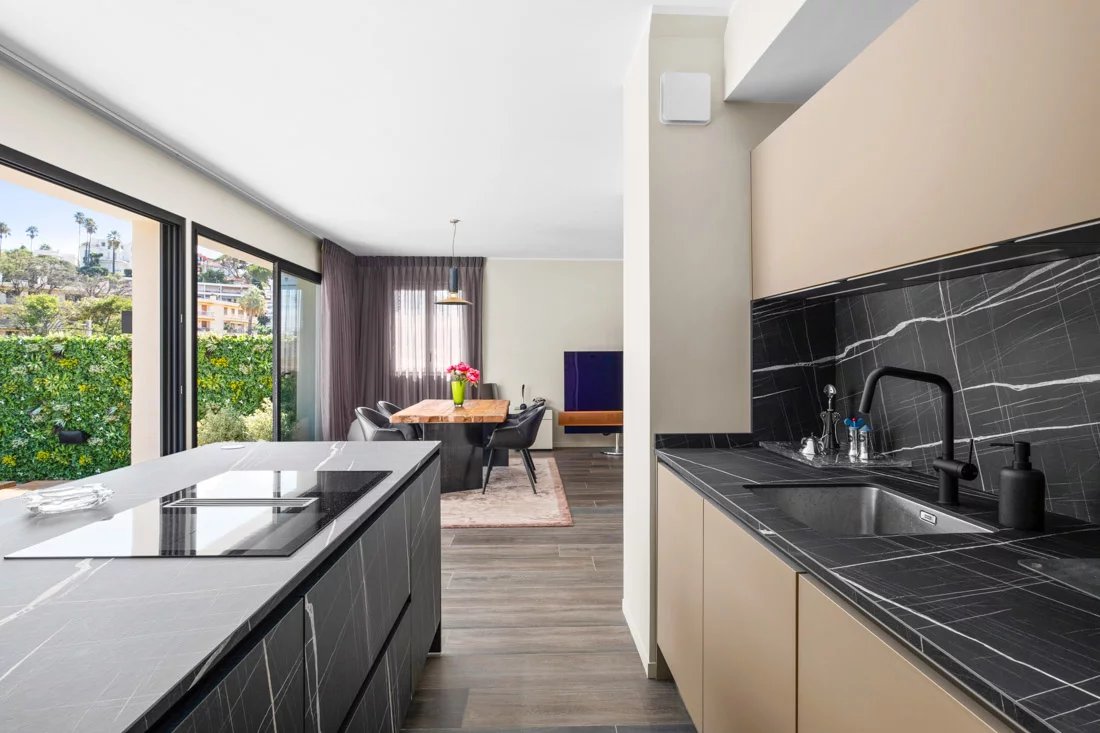  Image of Apartment - 2 Bedrooms for Sale in Alpes-Maritimes-Cannes-France, Image 6