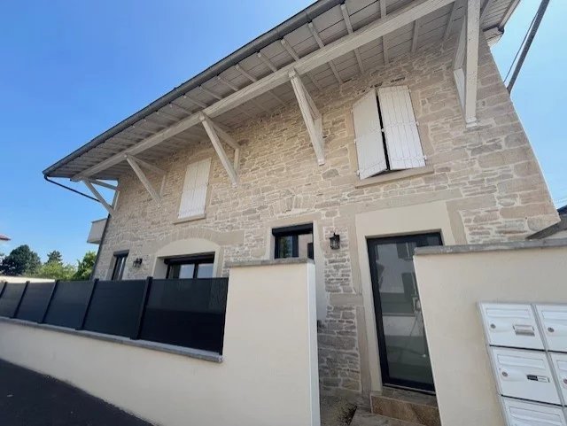 Location Maison de village Saint-Alban-de-Roche