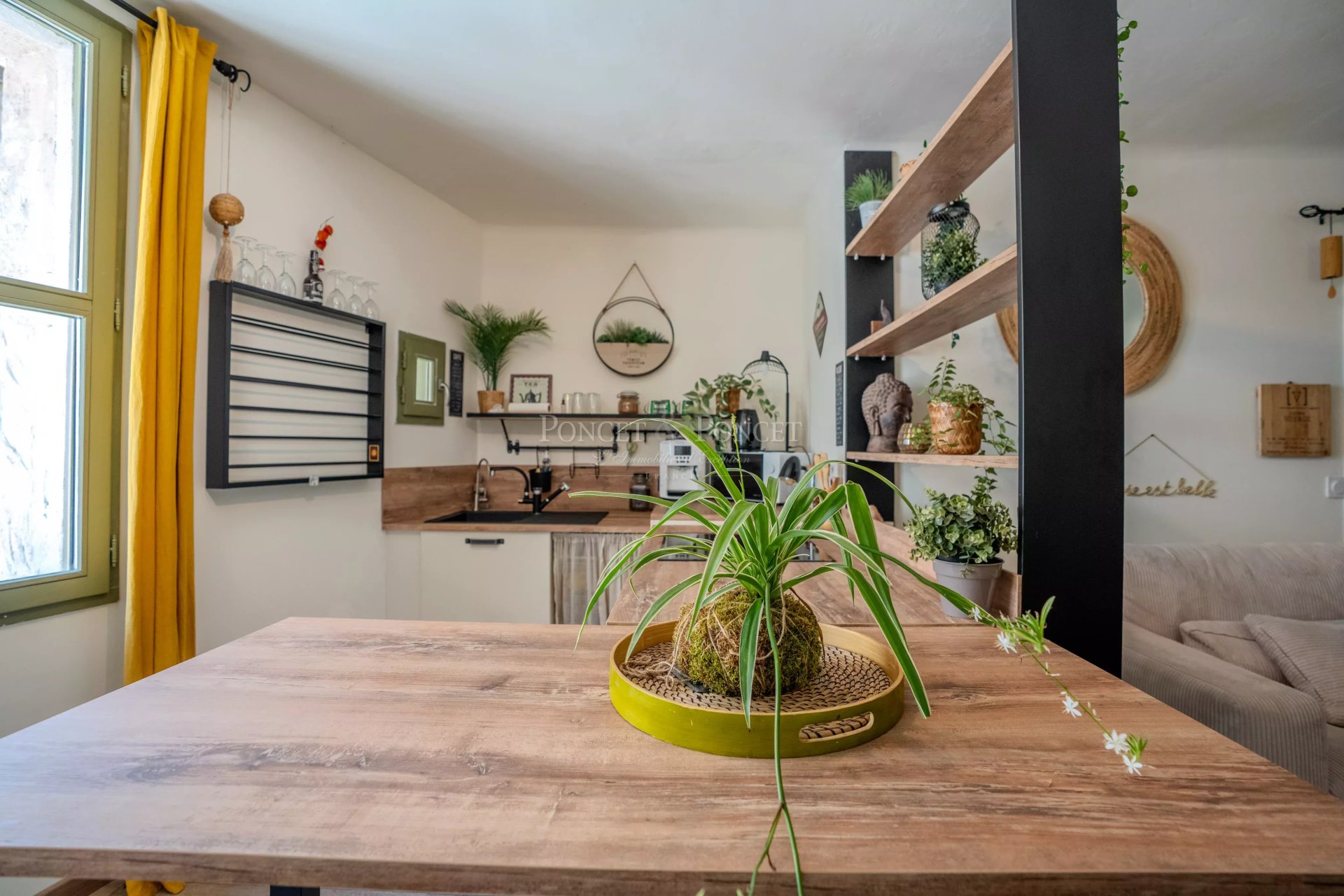 5 Bedroom Villa/Townhouse's Image 4
