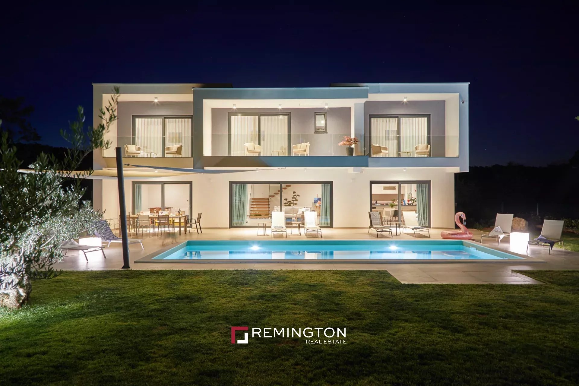 4 Bedroom Villa/Townhouse's Image 18