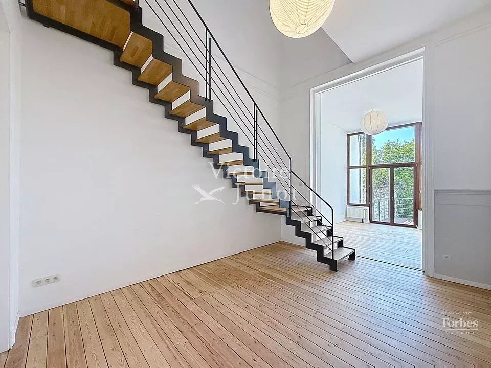 86915779