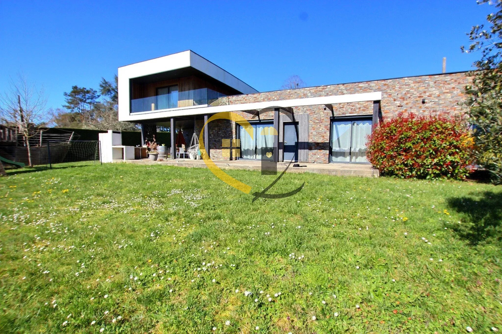 Agence immobilière de 