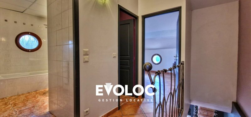 Photo 12 — A LOUER - MAISON T4 141M² - Saint-Vincent-de-Barbeyrargues