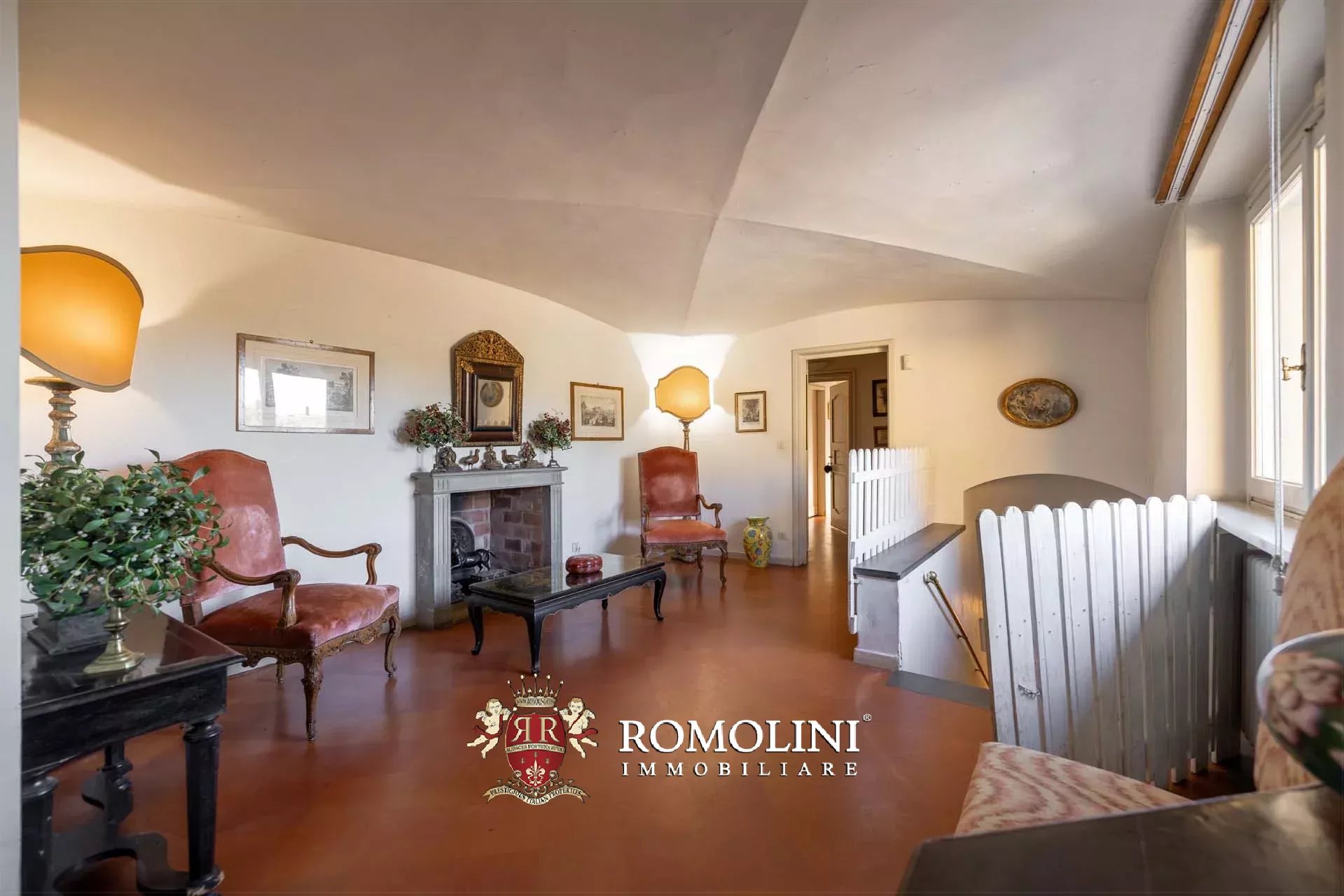 8 Bedroom Villa/Townhouse's Image 39