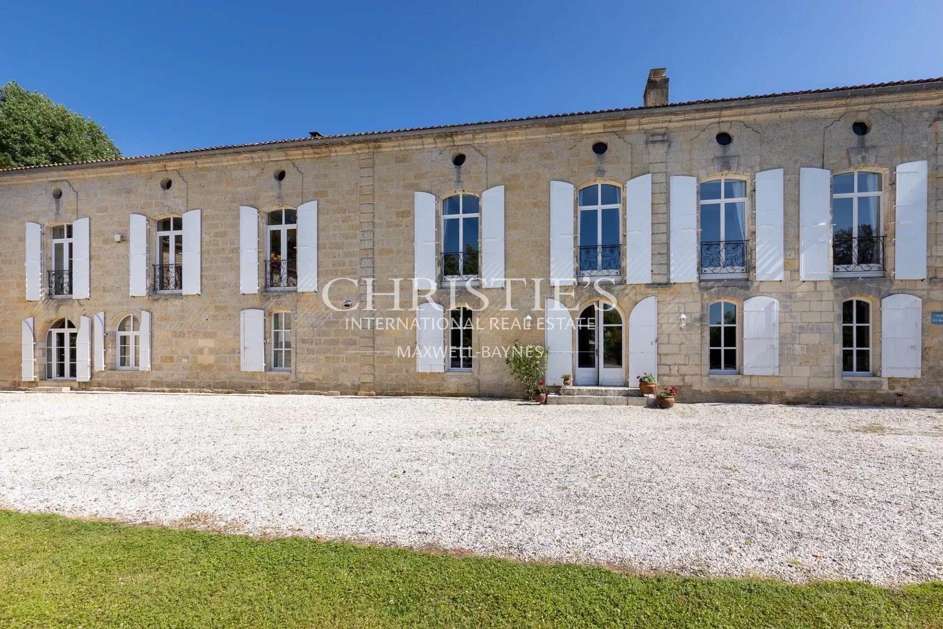 5 Bedroom Villa/Townhouse's Image 16