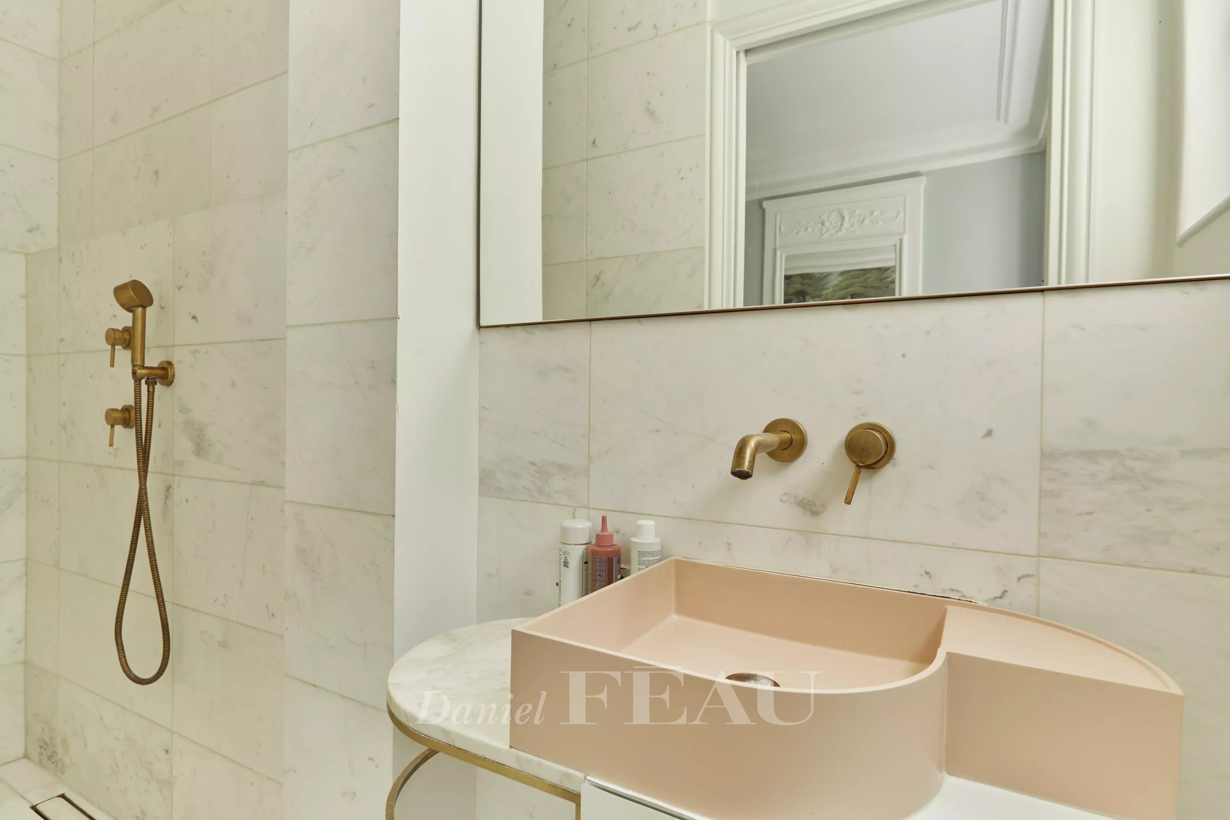 Location Appartement Paris 16ème