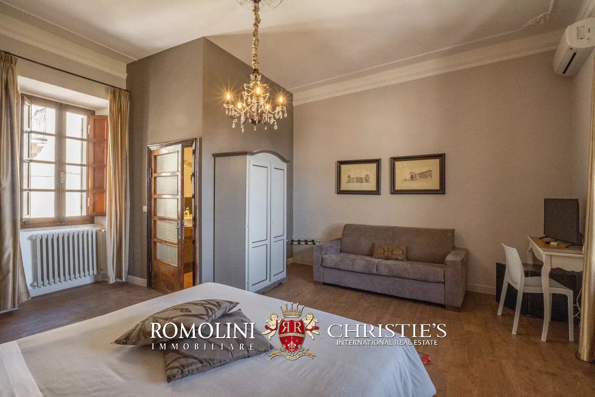 6 Bedroom Villa/Townhouse's Image 26