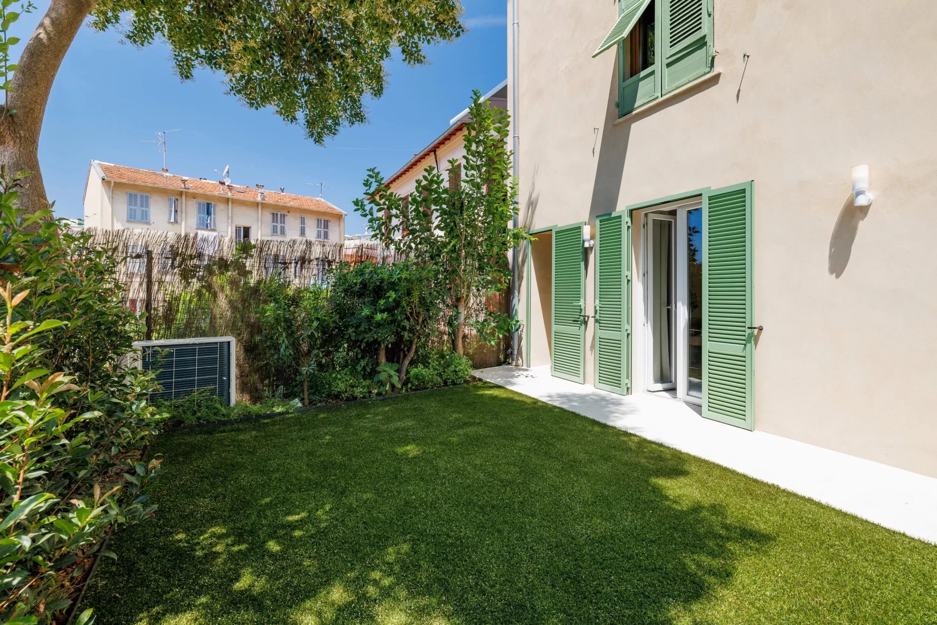 CHAMBRUN - SUBLIME REZ DE JARDIN 5P 100m² + GARAGE