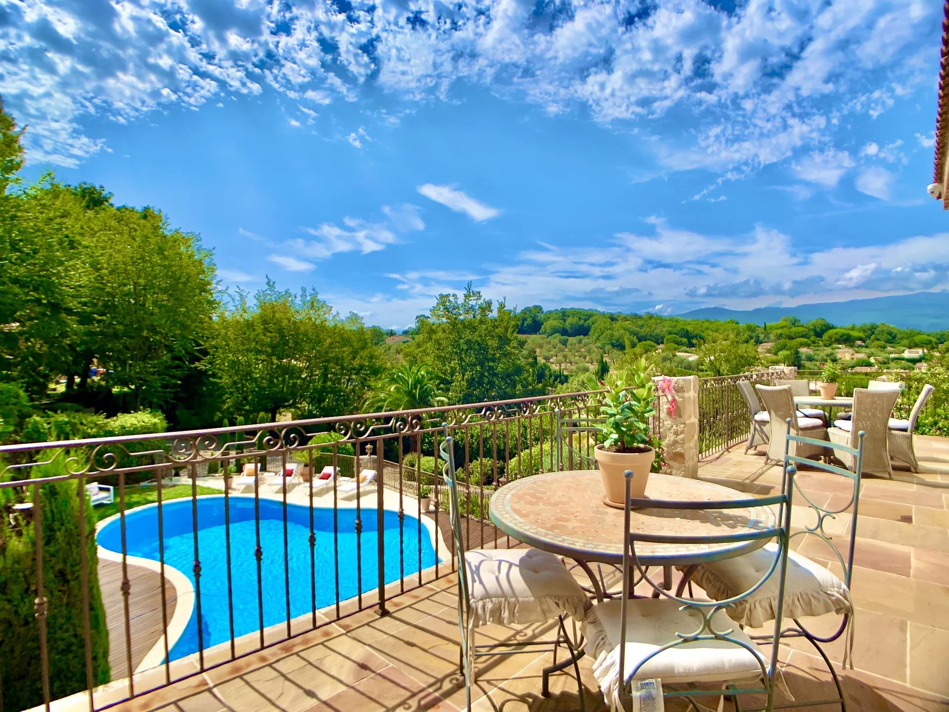 Superbe maison à vendre à Peyniblou - Valbonne