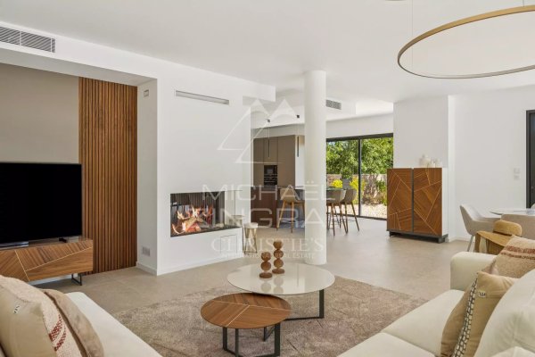 Luxury 4-Bedroom Villa for Sale in Fayence | Modern Family Estate — photo 4