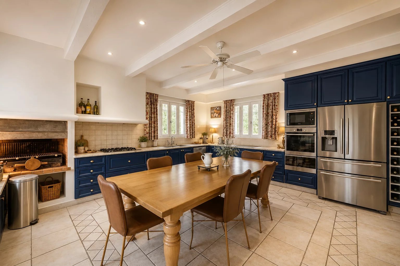  Image of Villa - 5 Bedrooms - 5 Bathrooms for Sale in Alpes-Maritimes-La Colle-sur-Loup-France, Image 12