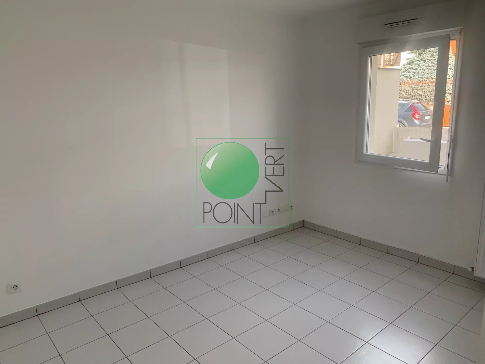 F2 32.95 m² - Centre ville Lisses