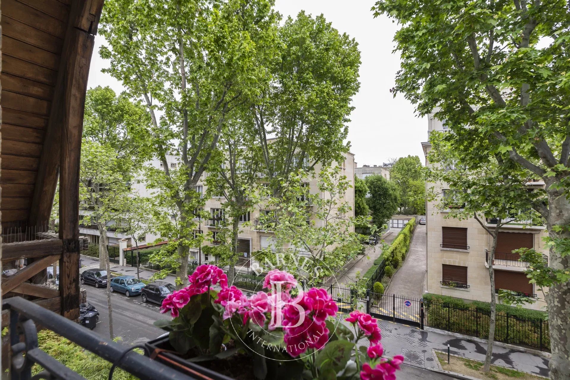 Exclusive - Neuilly Chézy-Borghèse - 2-bed duplex apartment - Atypical charm - picture 7