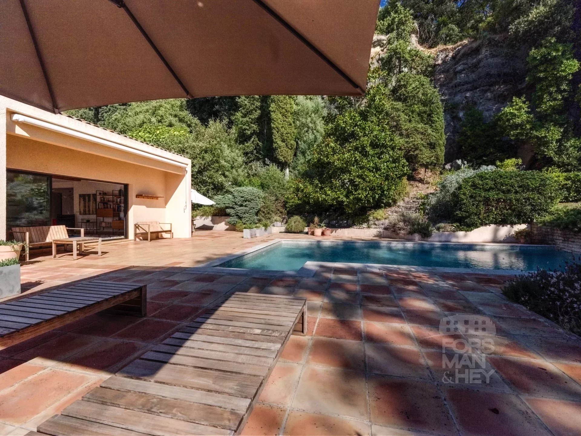 Agence immobilière de 