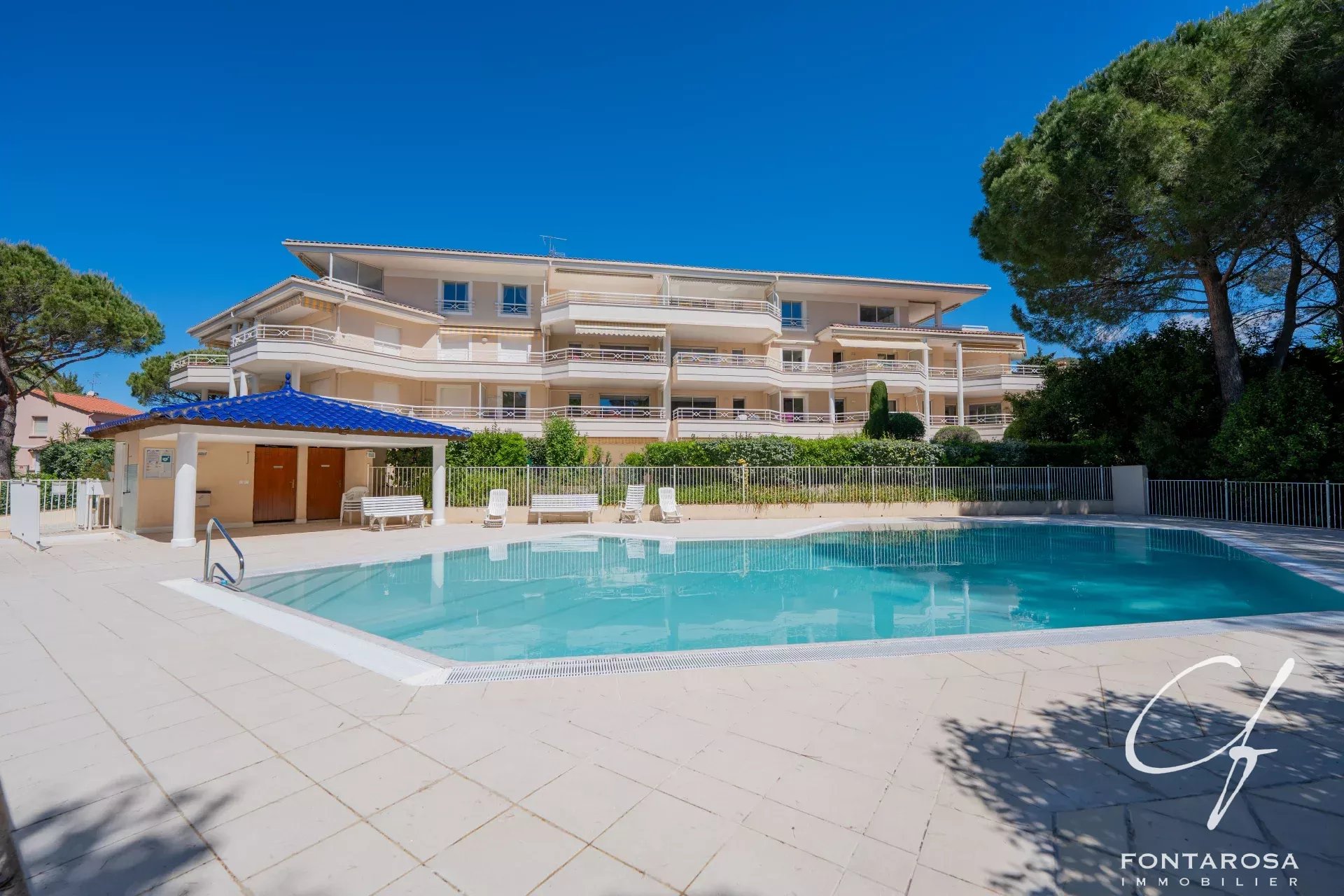 Agence immobilière de 