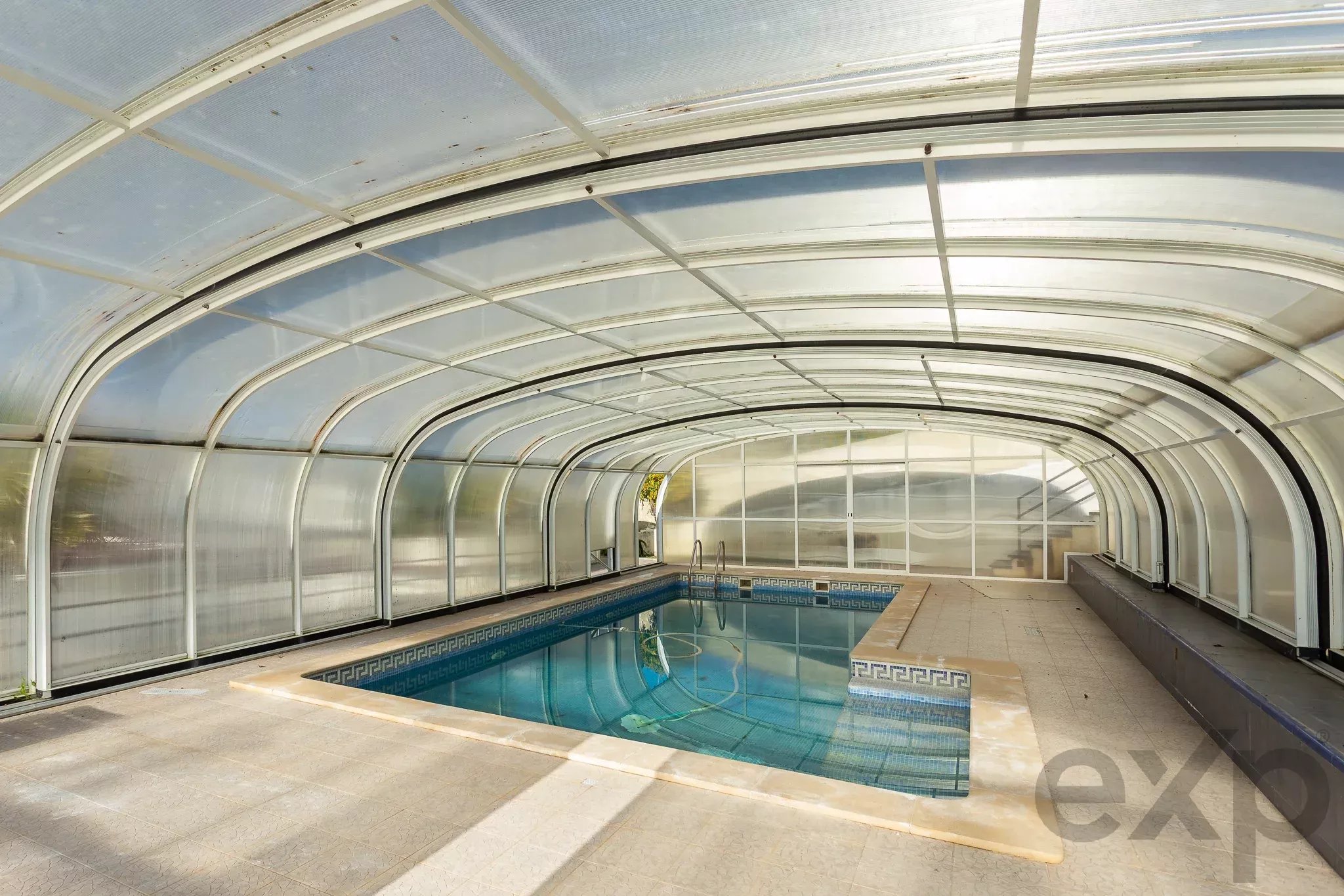 Prestigious Residence with Swimming Pool 87053100 image 40