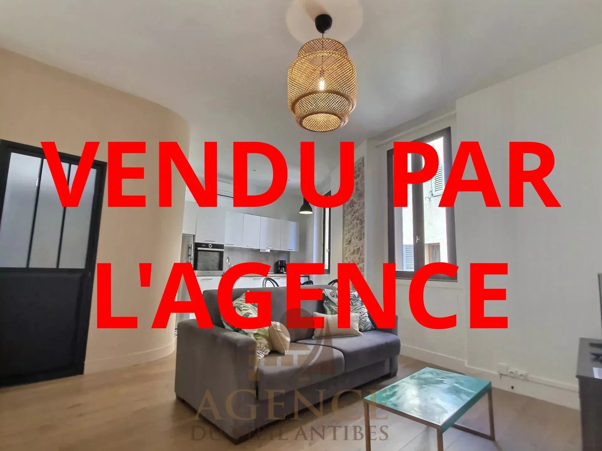 2P VIEIL ANTIBES