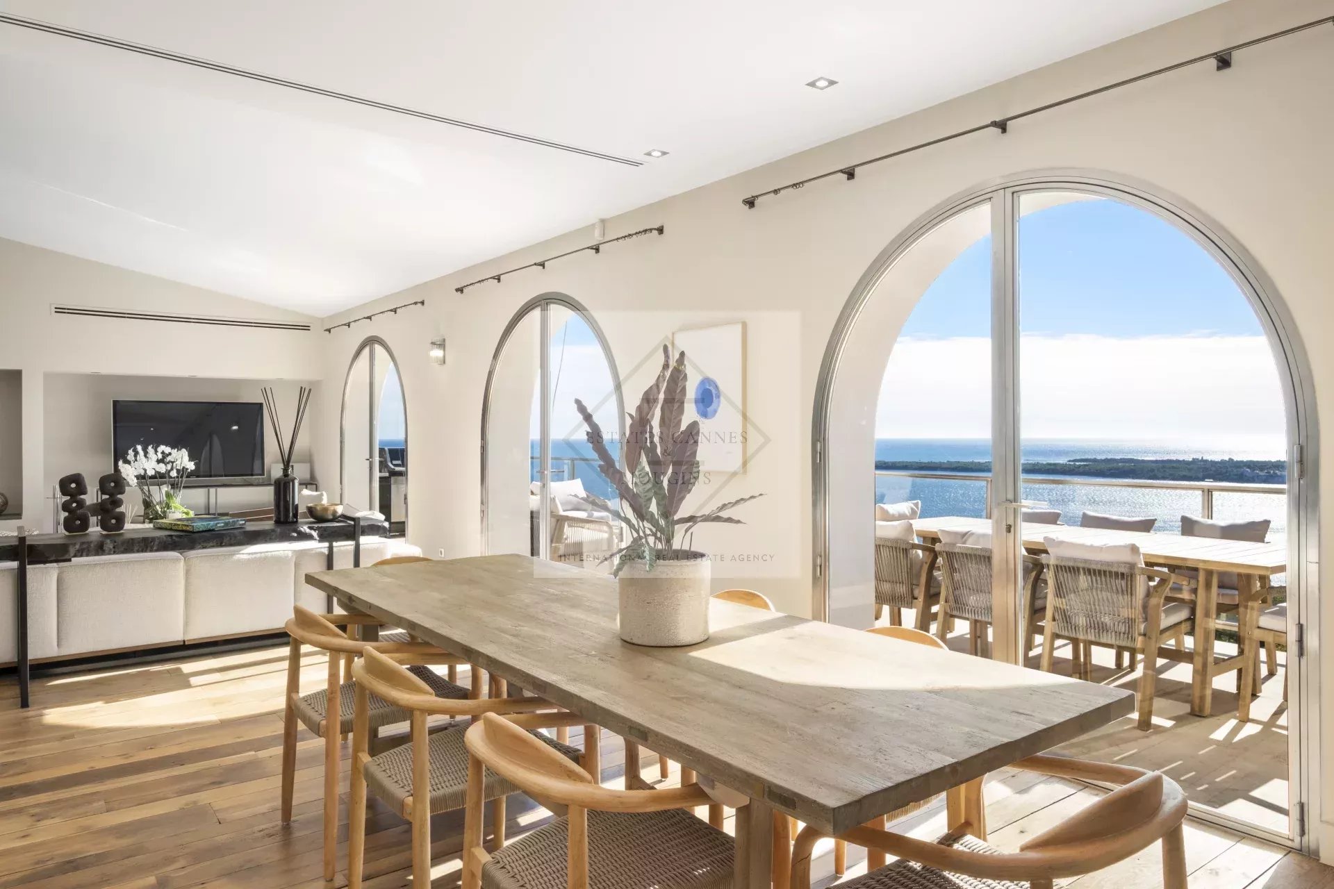 Villa à Cannes dans le quartier de la Californie — photo 6
