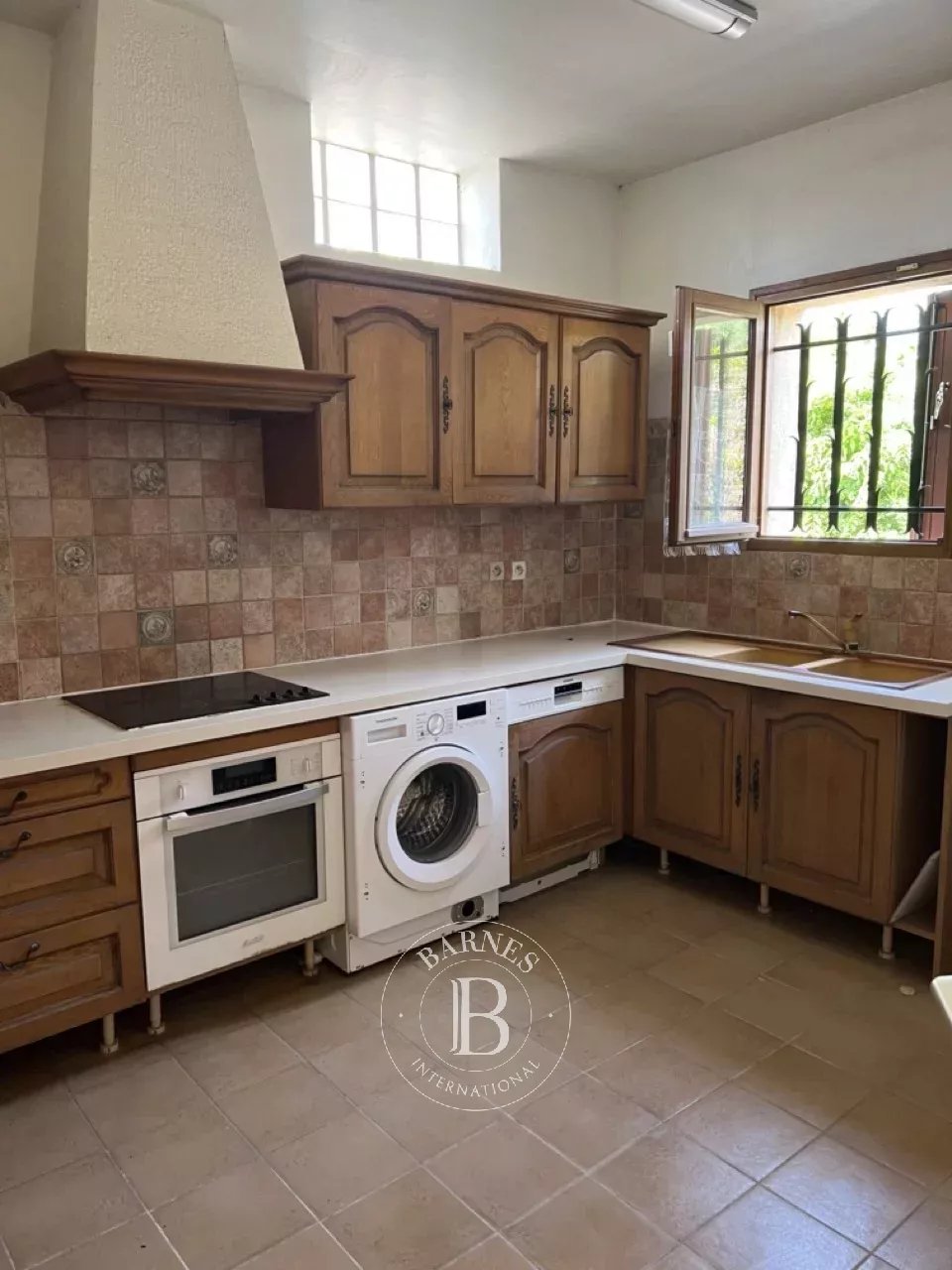 Ev Marseille 8ème - picture 6