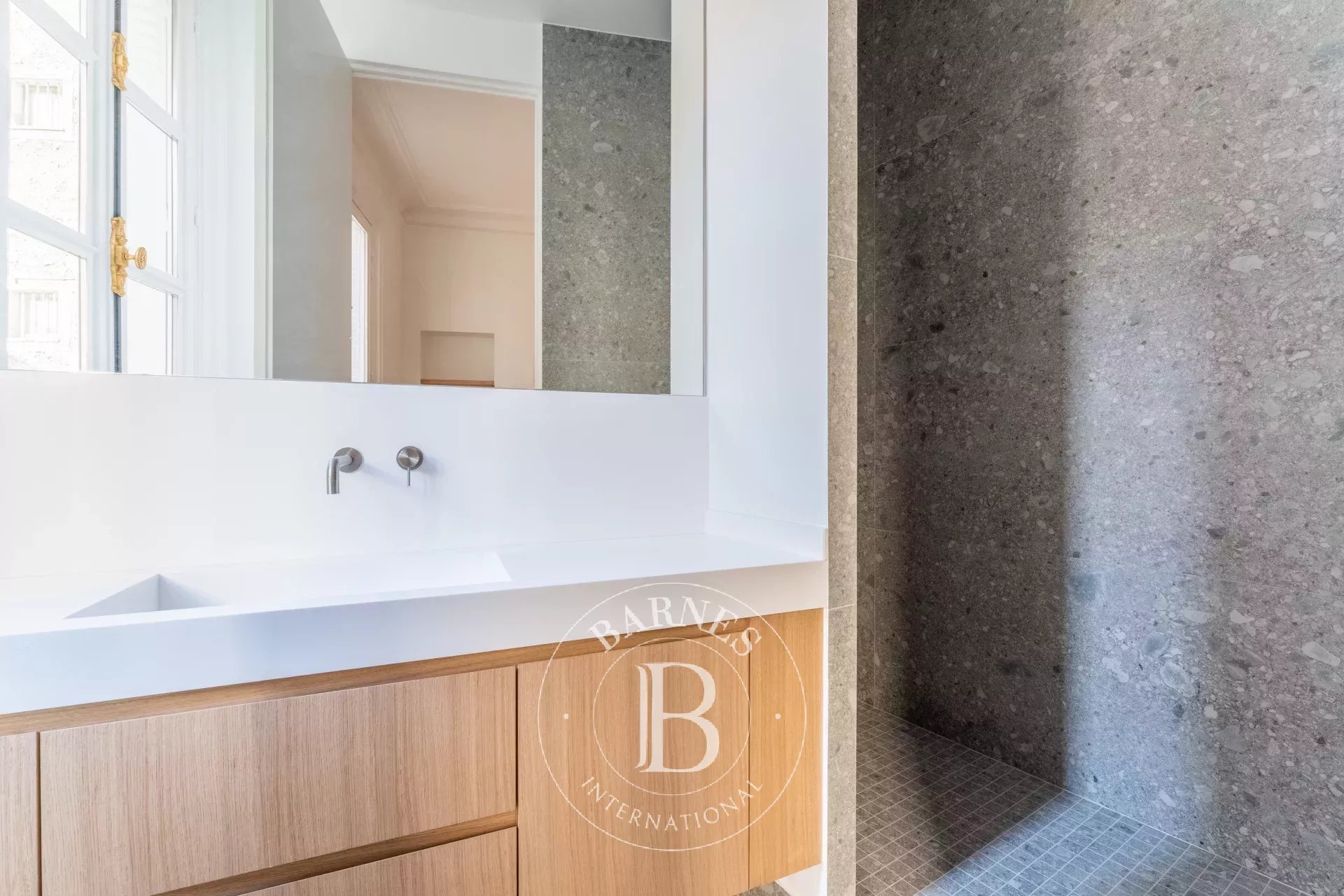 Daire Paris 16ème - picture 16