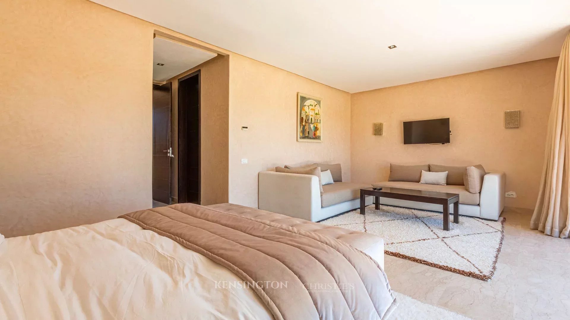 4 Bedroom Villa/Townhouse's Image 16