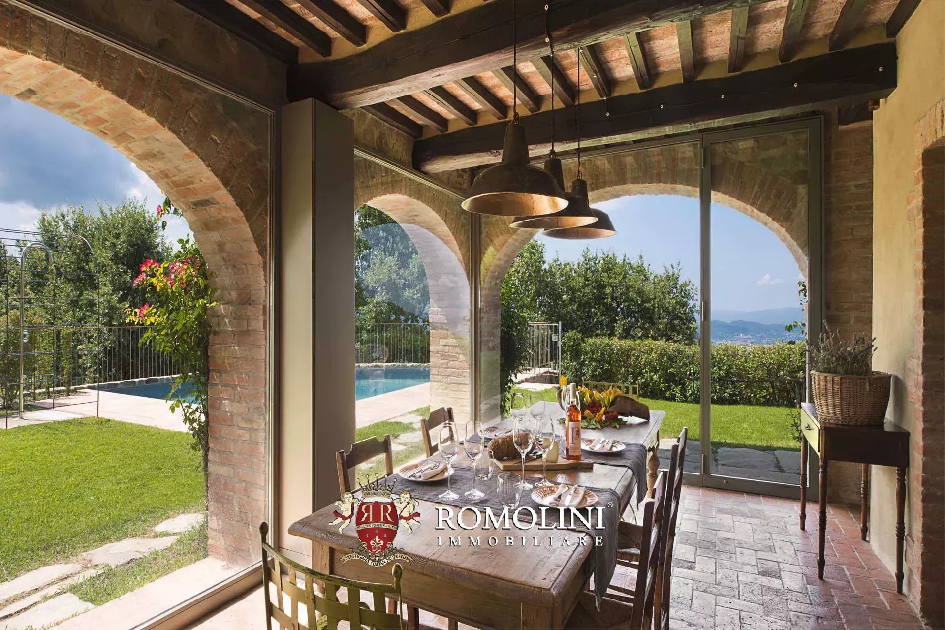 16 Bedroom Vineyard's Image 57