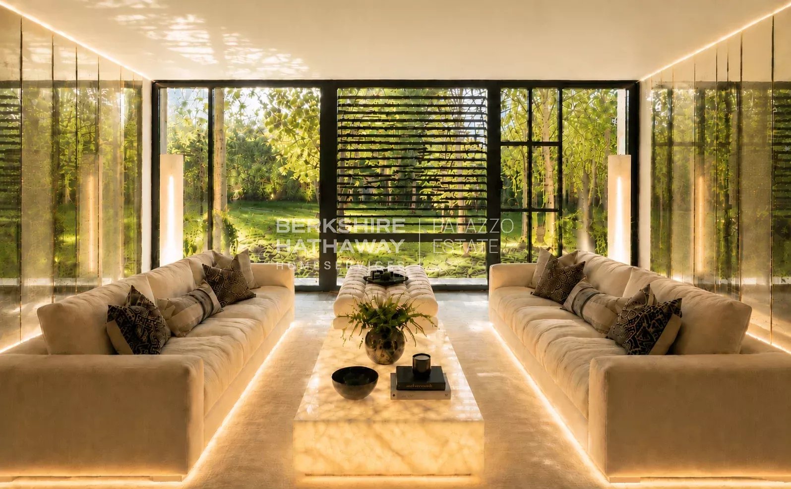 Lake Como's area - modern villa with pool and garden
