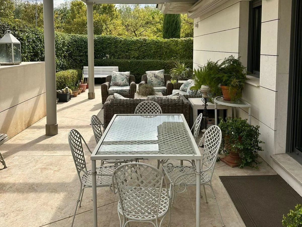 First floor design housing - Arroyo de la Vega