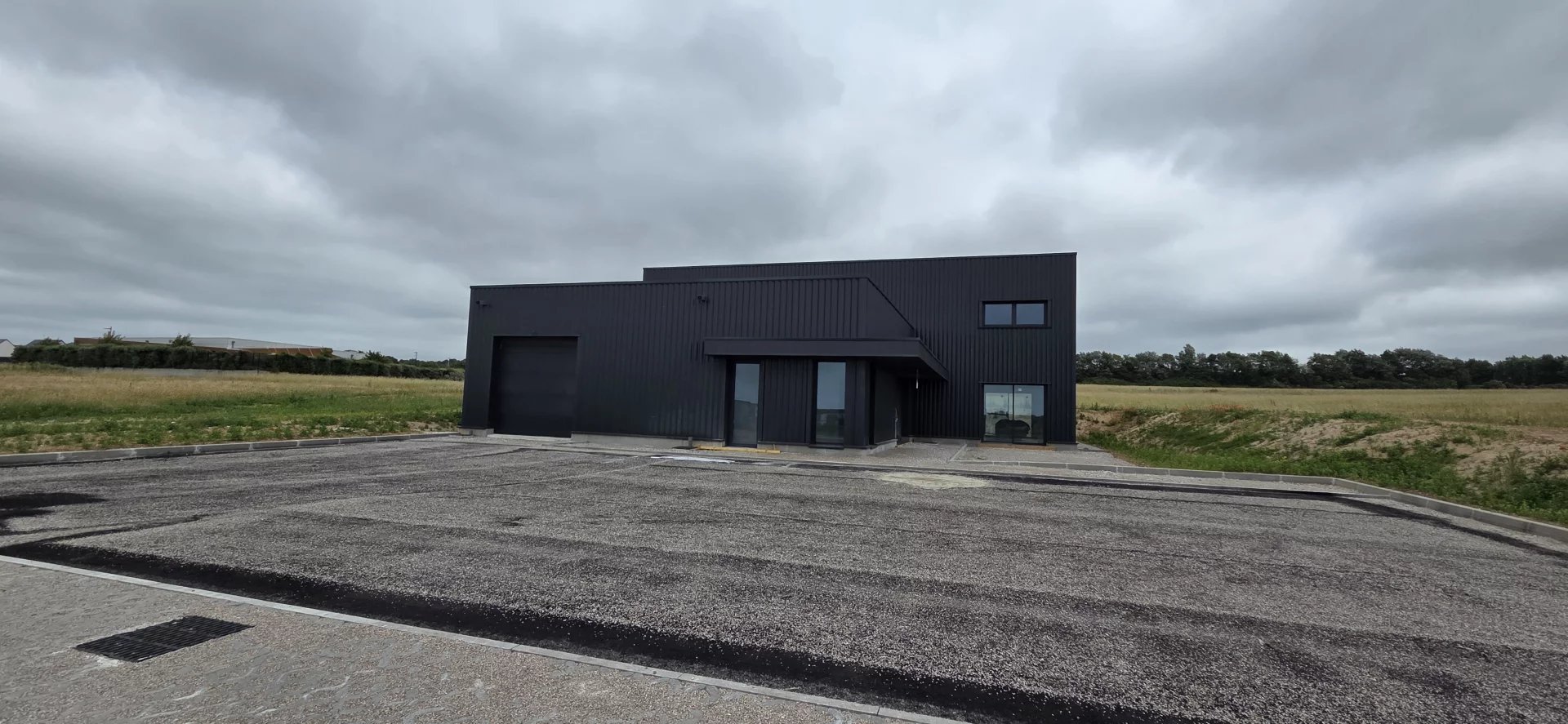 Location Local commercial Verton