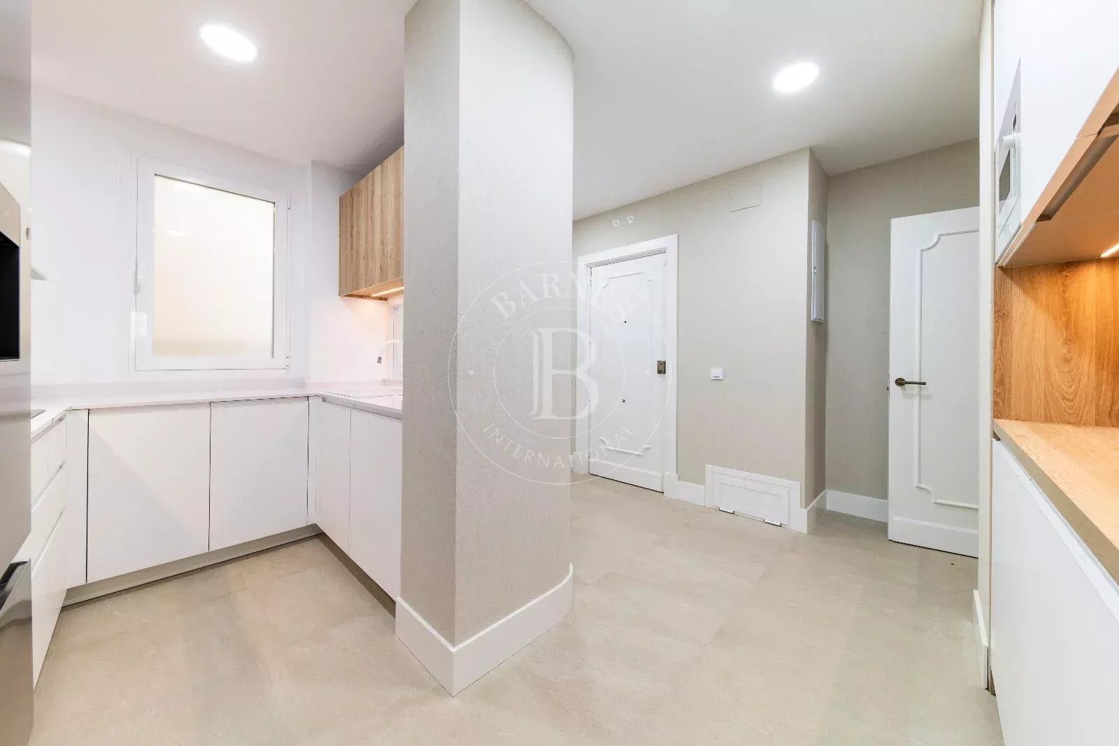 Daire Madrid - picture 11