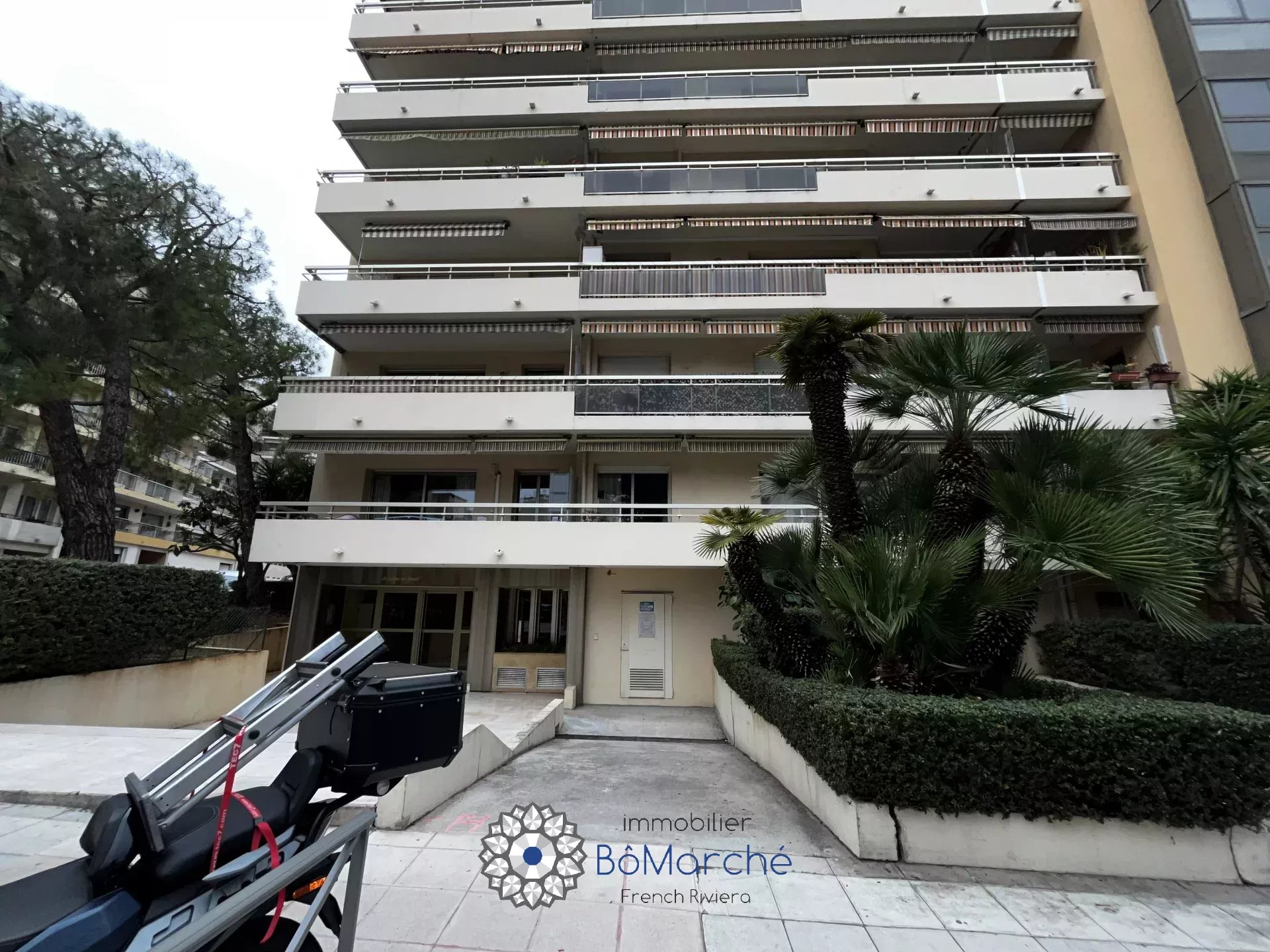 Agence immobilière de 