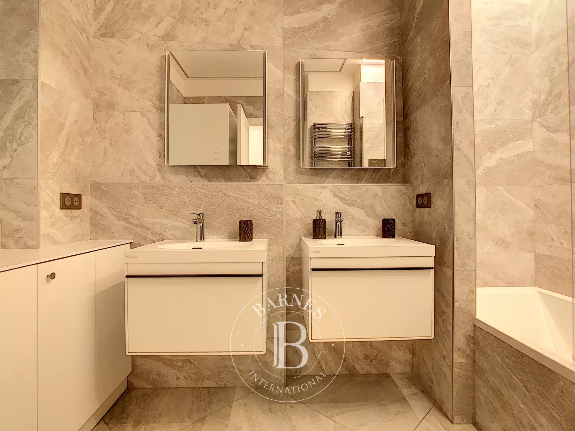 Daire Paris 9ème - picture 7