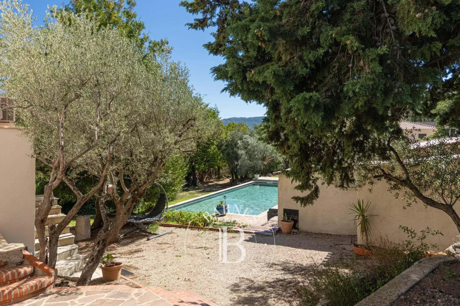 Aubagne  - Maison 7 Pi&egrave;ces 4 Chambres - picture 4