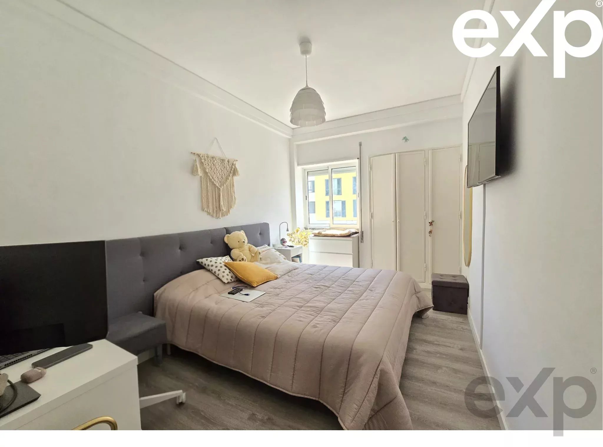 Two-bedroom apartment with elevator 86948155 image 4