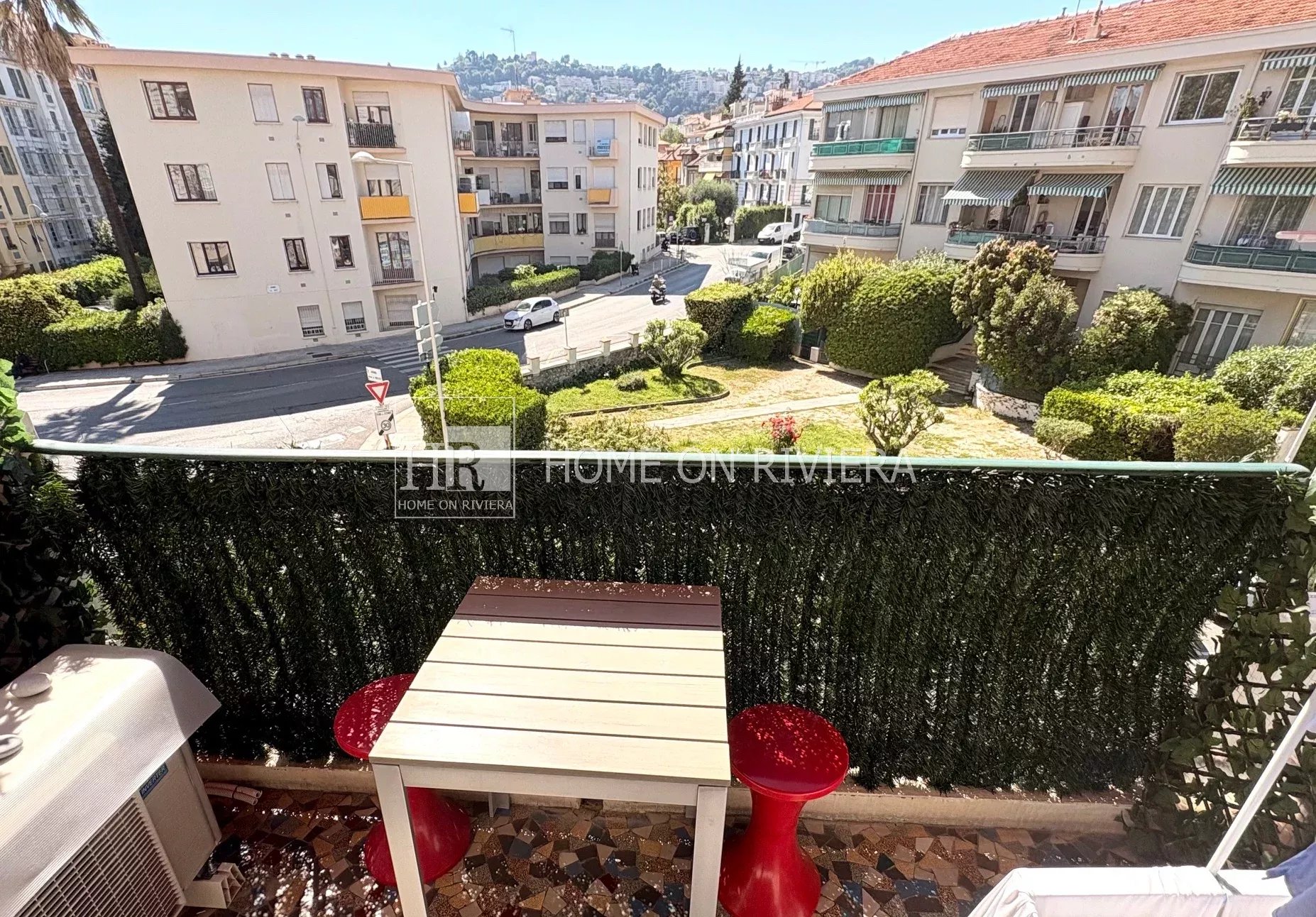 2P lumineux 50m² traversant + balcon – Idéal investissement