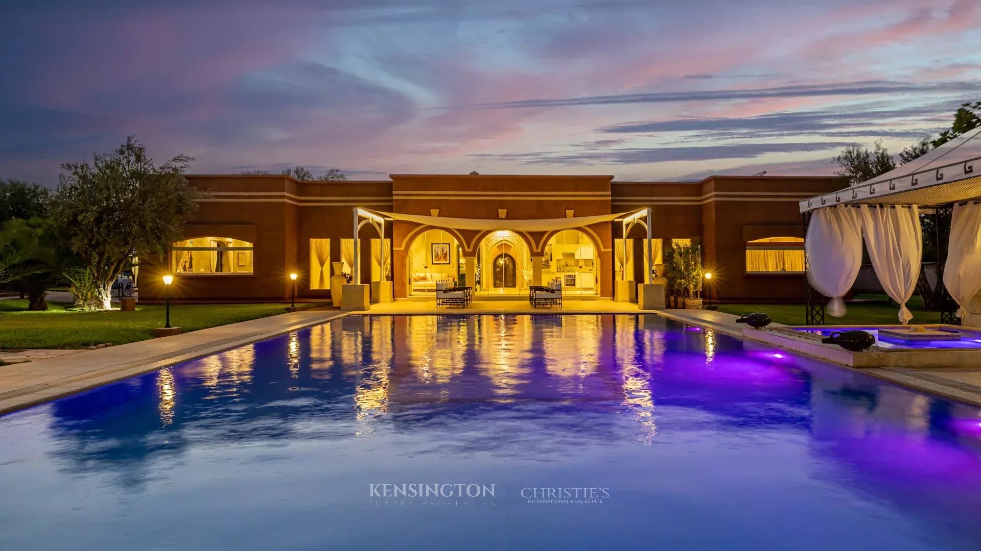 9 Bedroom Villa/Townhouse's Image 161