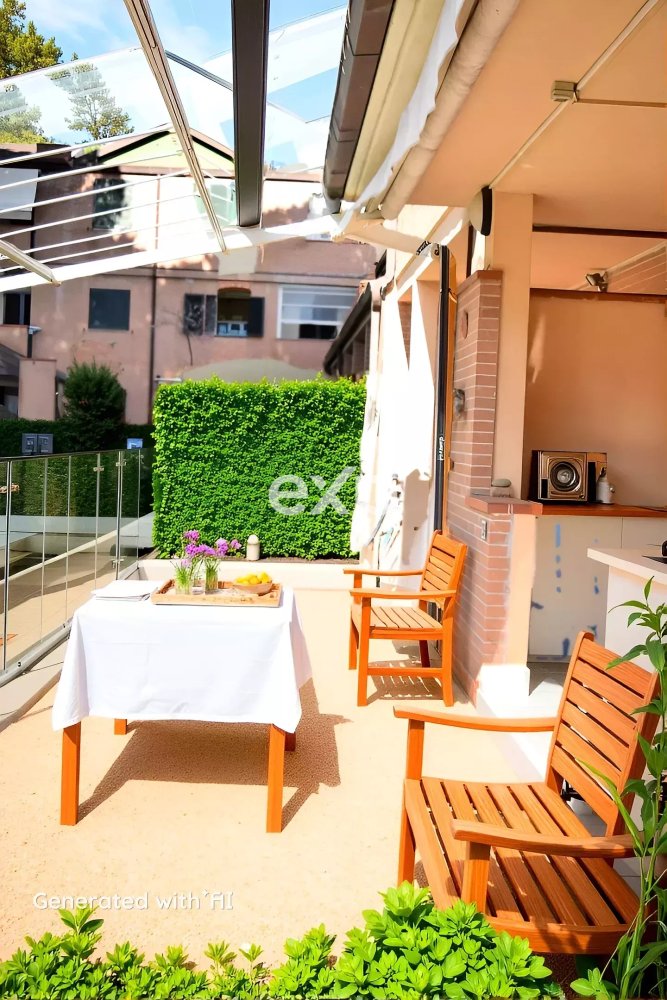 **Splendido Trilocale in Vendita con Spazi Esterni a soli 300 metri dal mare**