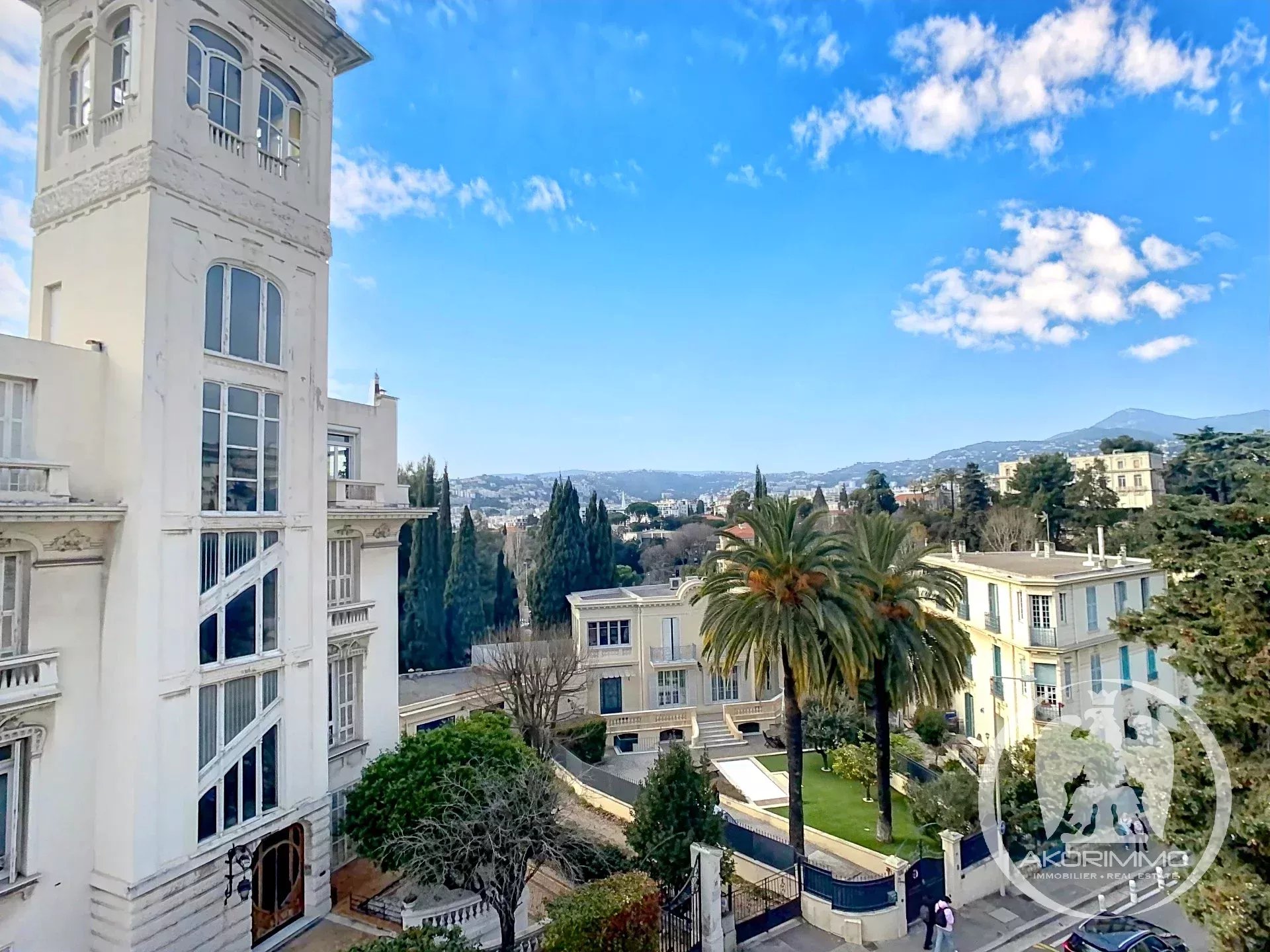 Spacious apartment for sale in Cimiez, Nice